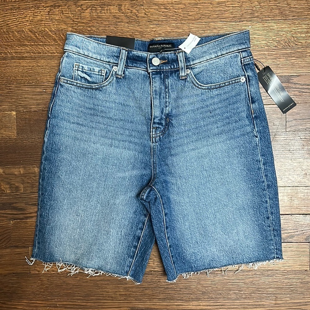 NWT Banana Republic Girlfriend Denim Short